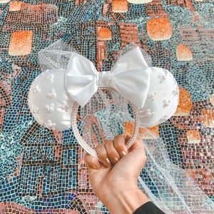 White Bridal Bow Ears